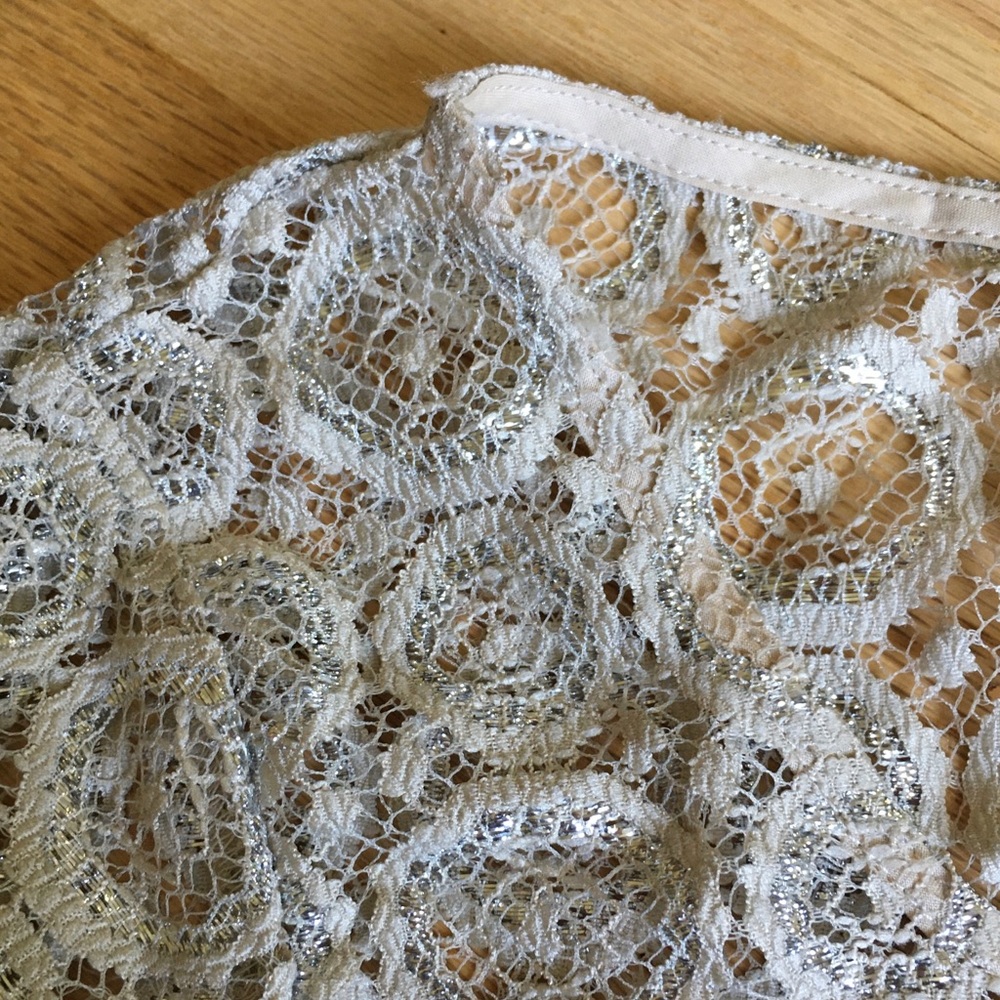 SOLD. Gorgeous lace top Anthropologie - Picture 6 of 8